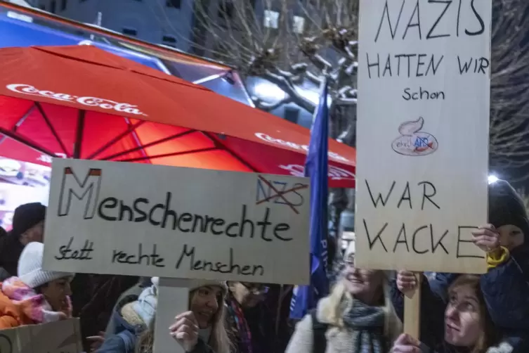 Mit klaren Botschaften gehen Menschen bundesweit – im Bild gestern in Mainz– auf die Straße. Am Samstag, 27. Januar, soll es auc
