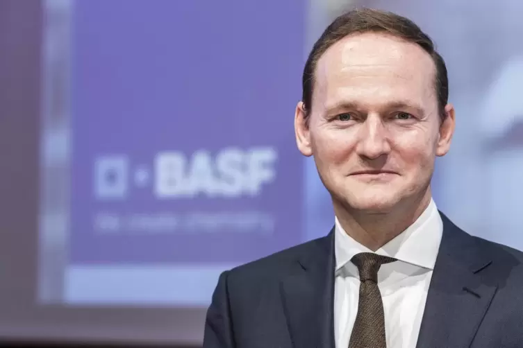 Uwe Liebelt ist bei der BASF President European Verbund Sites. 