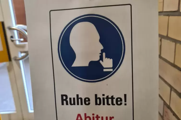 Die Abiturprüfungen sind gelaufen.