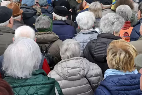 Immer mehr Rentner, immer weniger Beitragszahler. Da kommt etwas auf die Rentenkassen zu. 