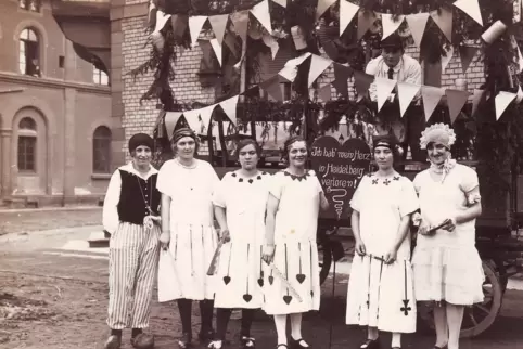 Fasnacht in Rheinzabern 1927 oder 1928.