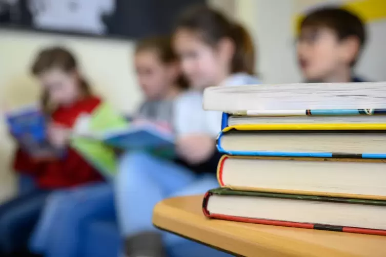 Das achtjährige Kind soll auf dem Weg zur Schule gewesen sein, als es zu dem Vorfall kam. 