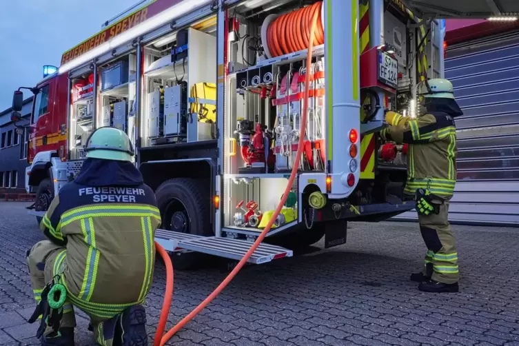 Trägt teilweise schon sandfarbene Kleidung: die Feuerwehr in Speyer. 