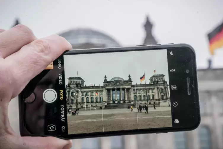 Auf dem Programm steht unter anderem ein Besuch im Reichstagsgebäude. 