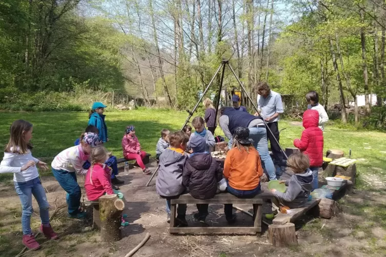 Endlich wieder draußen aktiv sein: Das Familienprogramm von Lobby für Kinder für die kommende Saison steht. 