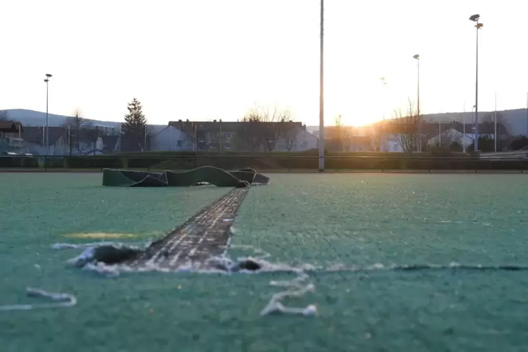 Im Stadion Trift ist unter anderem der östliche Kunstrasenplatz sanierungsbedürftig. 