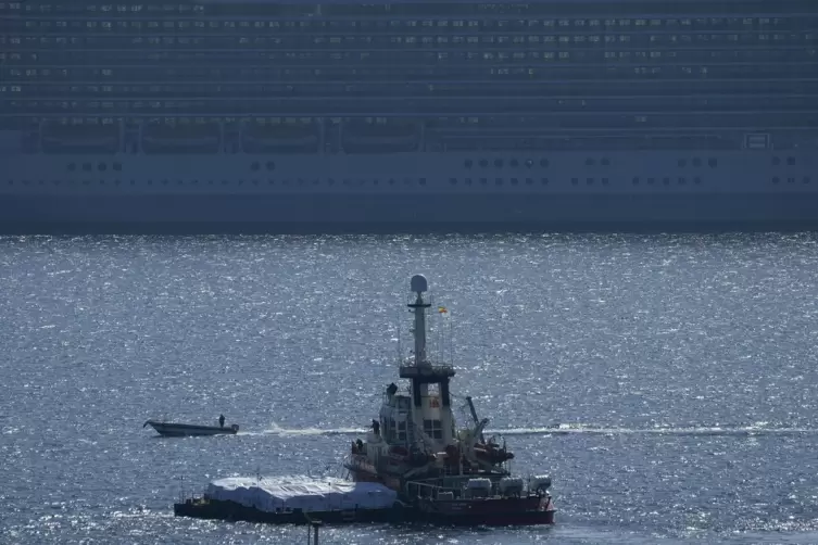 Die „Open Arms“ verlässt den Hafen von Larnaka.