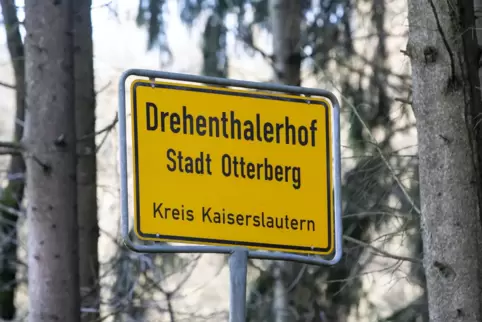 Auf dem Drehenthalerhof landete, wie aus den Aussagen der Beschwerdeführer hervorgeht und wie Ermittlungen der Behörden ergeben,