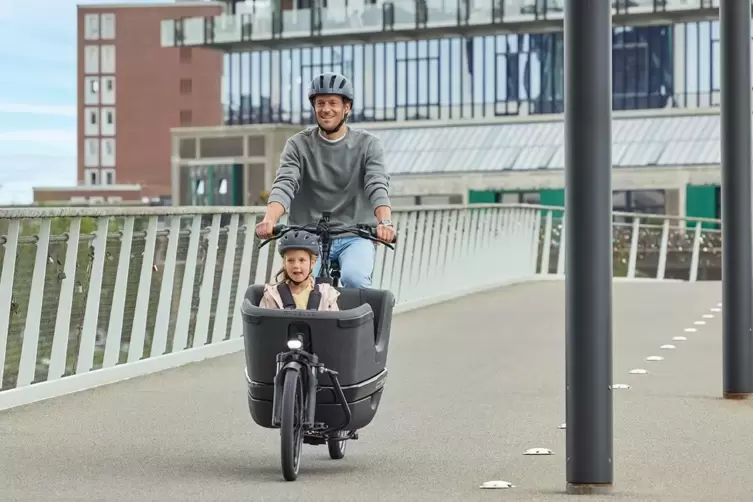 Den Nachwuchs gut im Blick behalten: Lastenrad Makki Travel.