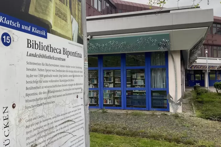 Die Bibliotheca Bipontina ist derzeit im Helmholtz-Gymnasium untergebracht. 