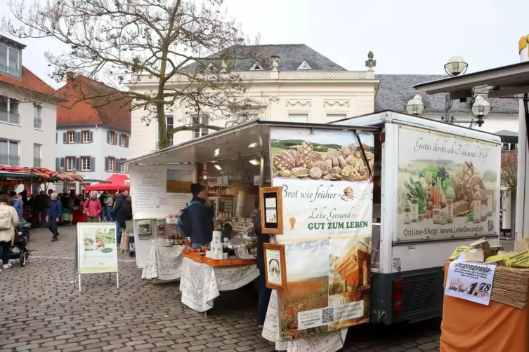 Die Stadt achtet nur darauf, dass die Sekte an ihrem Marktstand keine Werbung macht. 