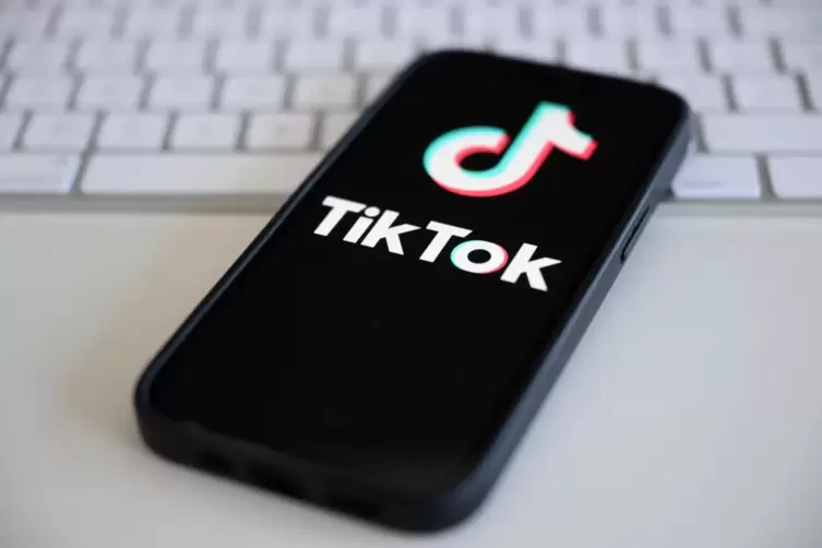 Jetzt auch mit Bundeskanzler: Die Aufmerksamkeitsdefizit-Plattform Tiktok.