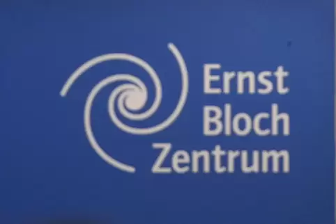 Ort gesellschaftlicher Debatten: das Ludwigshafener Bloch-Zentrum. 