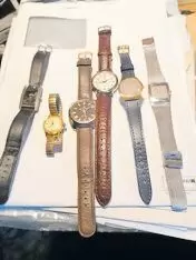 Zum Verkauf aus Nachlaß kommen 2 Herren 4 Damen Armbanduhren. Ein Ehepartner lebt noch, d.h. der Besitznachweis kann erbracht we
