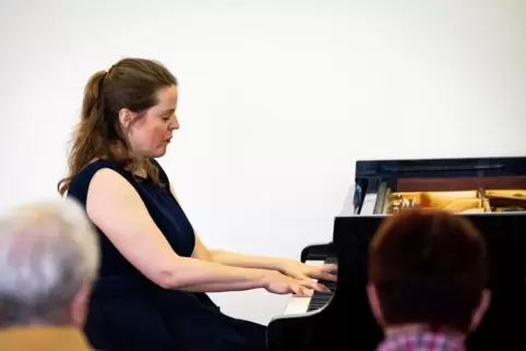 Carolin Danner interpretierte unter anderem Werke von Mozart, Debussy und Brahms. 