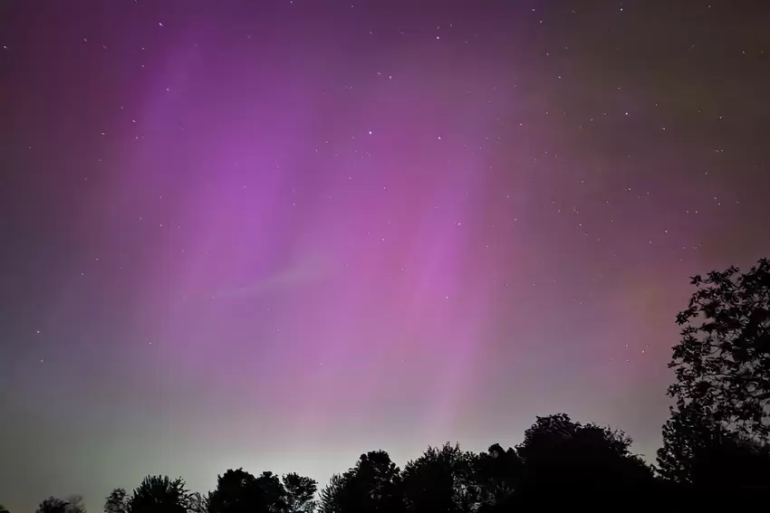 Elektrisch geladene Teilchen bringen Gase in der Erdatmosphäre zum Leuchten.