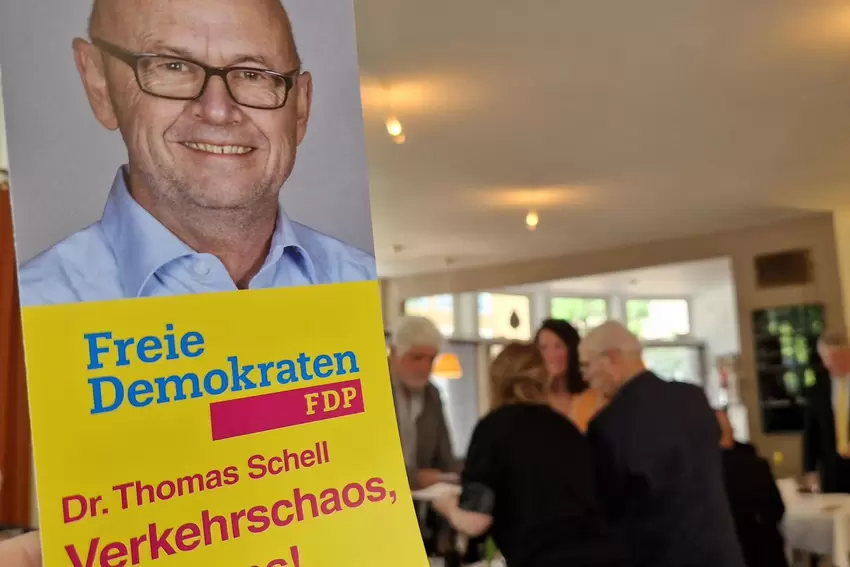 FDP-Plakat am Eingang des Restaurantbereichs.