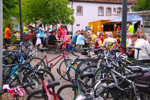 Die Radlerschänken zur Erholung sind beim autofreien Mühlental stets beliebt.