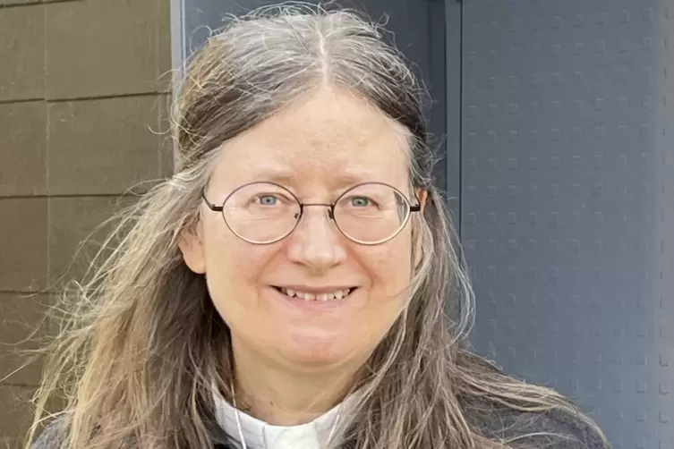 Ruth Tuschling hat Anfang März die alt-katholische Gemeinde mit Sitz in Saarbrücken übernommen. 
