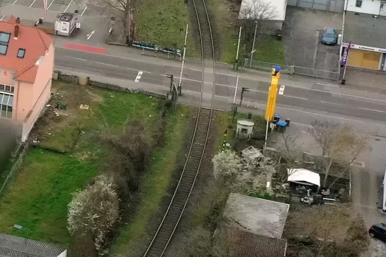 Bahnübergang: Unter anderem in der Wormser Landstraße wird saniert. 