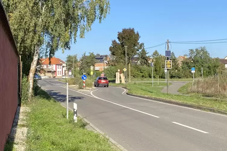 Einen Kreisel am Ortsausgang nach Birkenheide hält der Landesbetrieb nicht für nötig.