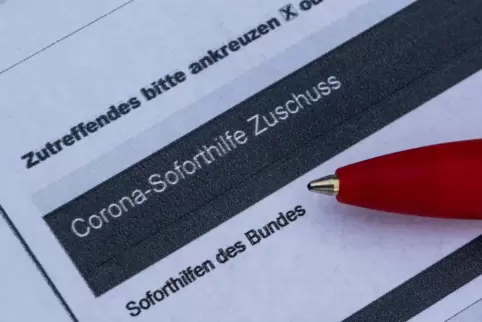 Wenn Unternehmer falsche Angaben bei den Anträgen für Corona-Hilfen machten, wurde dies kaum kontrolliert. 