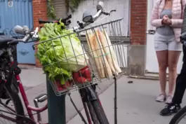 Radfahren und dabei frischen Spargel und Gemüse aus der Region kaufen? Bei dieser Genuss-Tour ist das möglich. 