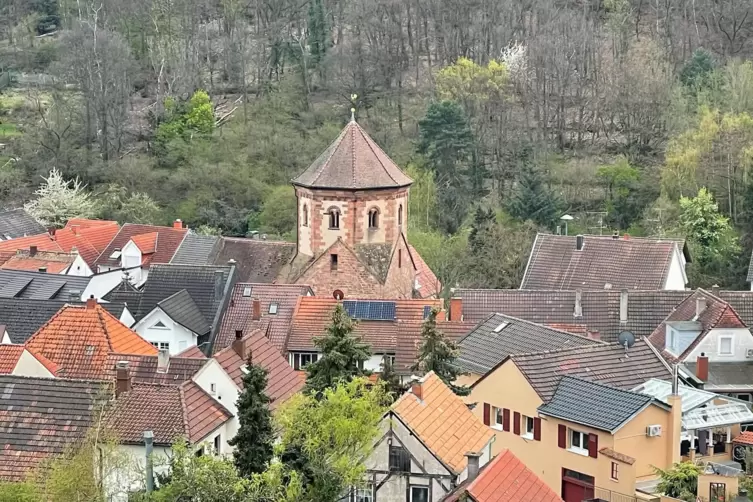 Wahrzeichen: die Seebacher Klosterkirche. 