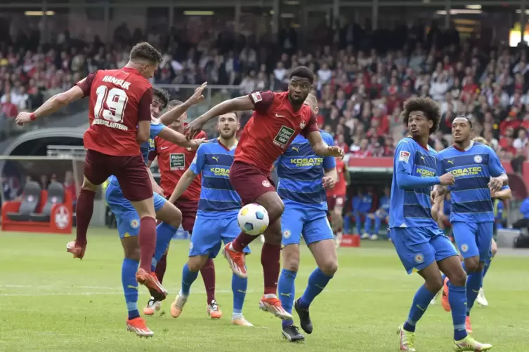 Der FCK beendet die Saison auf dem 13. Tabellenplatz. 