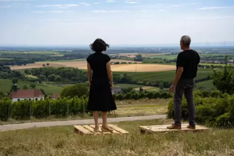 Diesmal geht der Blick von Brigitte Urhausen und Jörg Brombacher nicht wie hier nach Osten, sondern gen Süden. 