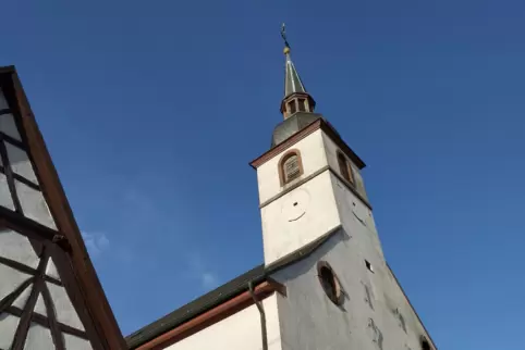 Müssen repariert werden: die Westheimer Kirchturmuhren.