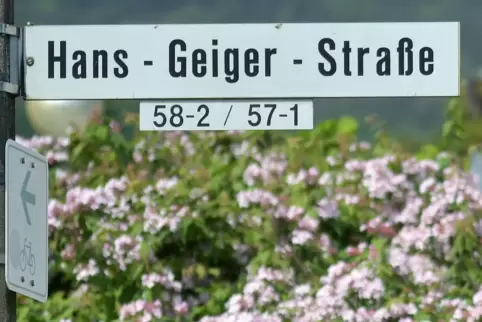 In der Hans-Geiger-Straße finden sich zauberhafte Gärten. 