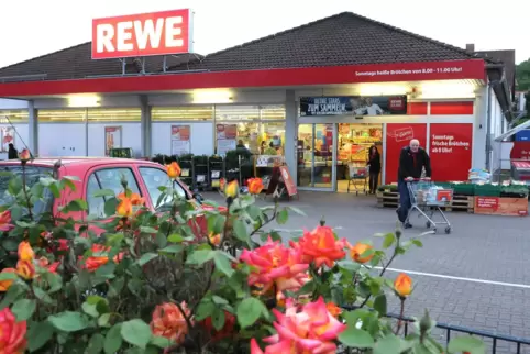 Bei der Frage, ob – und falls ja wo – in der Verbandsgemeinde ein Supermarkt angesiedelt werden sollte, sind sich die Bewerber u