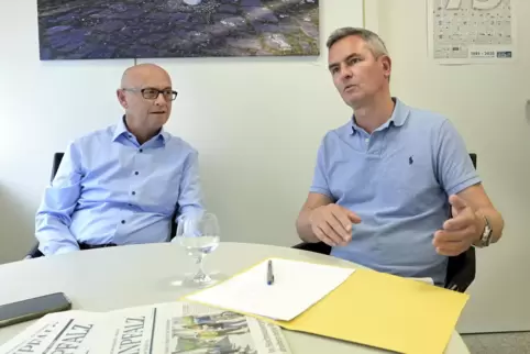 Beim Redaktionsgespräch: Thomas Schell (FDP, links) und Raik Dreher (Grünes Forum und Piraten).