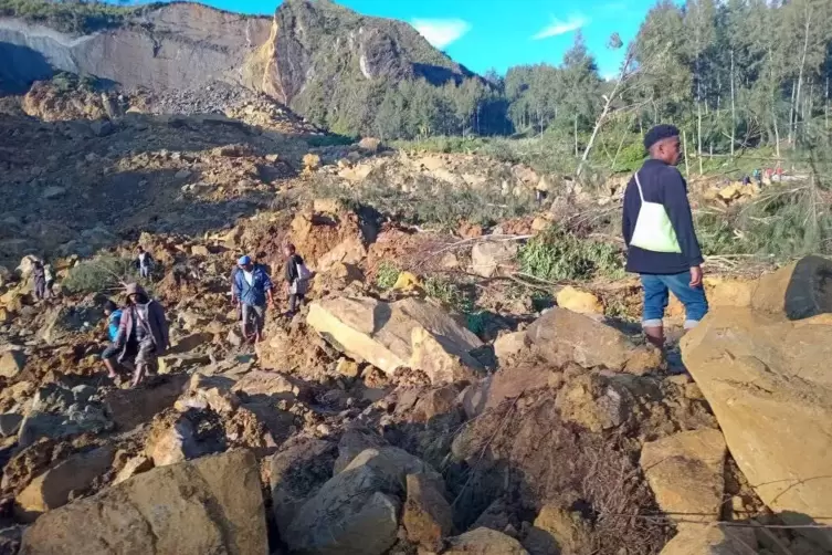 Riesiger Erdrutsch in Papua-Neuguinea