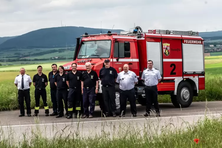 Begleitet vom Brand- und Katastrohenschutzinspekteur des Donnersbergkreises, Eberhard Fuhr, nahm eine Delegation von Wehrleuten 