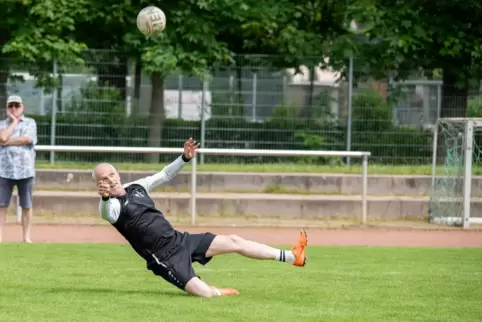  Schmetterbälle kann er nicht mehr, aber Abwehr: Timo Schmitt. 