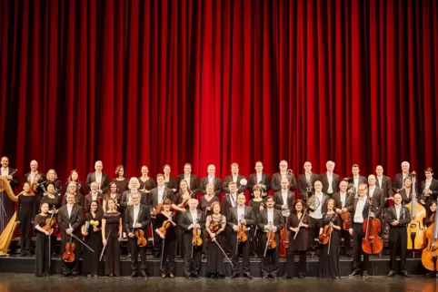 Mit Bruckners „Romantischer“ in der Abteikirche: die Pfalzphilharmonie.