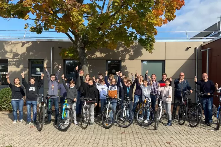 Carl-Benz-Gesamtschule ist Energiesparmeister 2024 aus Rheinland-Pfalz. 