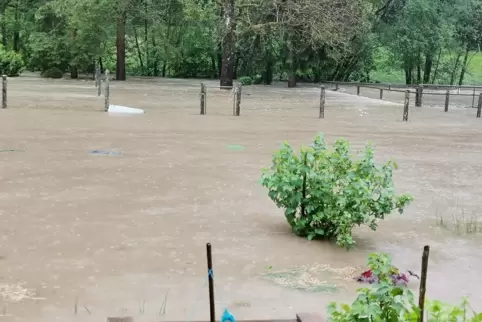 Mit Meldungen aus Mittelbach begann das Geschehen am Freitag.