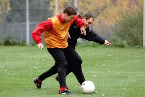 Einst zusammen beim FCK II: die Brüder Sebastian (links) und Tobias Schächter aus Hauenstein.