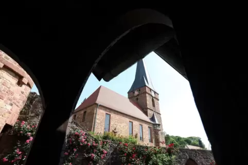 In der Dörrenbacher Wehrkirche war Pfarrerin Lingenfelder früher eingesetzt. 