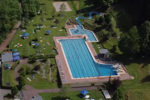 Das Freibad in Hauenstein soll eine Photovoltaikanlage zur Heizungsunterstützung erhalten.