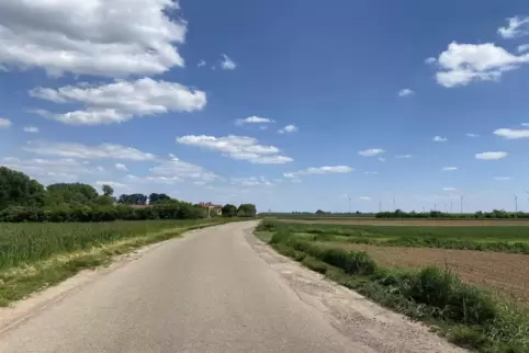 Offiziell handelt es sich beim Böhlweg um einen Wirtschaftsweg, der bald zu einer Gemeinderstraße werden könnte.