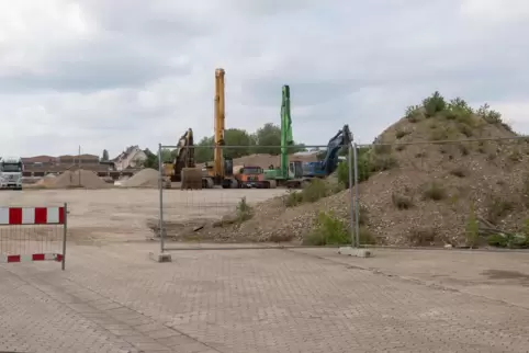 So sieht es gerade auf dem ehemaligen DSD-Gelände in Homburg aus. Der Rückbau der alten Gebäude ist abgeschlossen und die Sanier