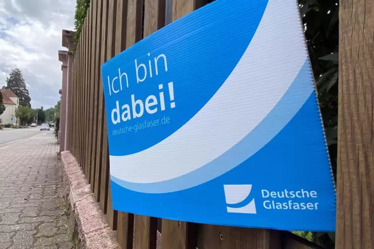 Werbung für die Deutsche Glasfaser und Inspiration für die Nachbarschaft. 