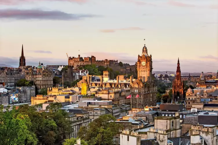 Das Adjektiv „magisch“ muss extra für Edinburgh erfunden worden sein.