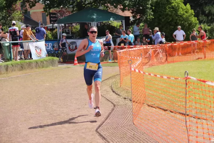 Ließ beim 31. Mußbacher Triathlon ihren Konkurrentinnen keine Chance und siegte überlegen: Ursula Trützschler. 