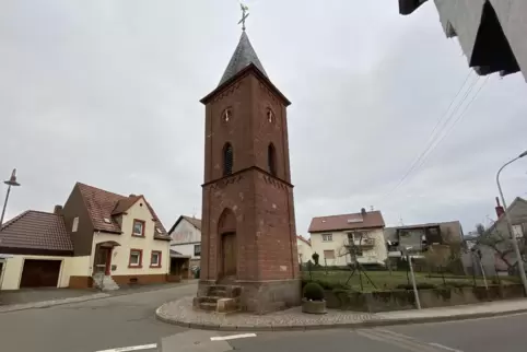 Prägt das Ortsbild von Kottweiler-Schwanden: Der Turm.