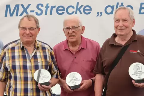 Drei Urgesteine im Automobil- und Motorradclub Frankenthal (von links): Peter Wittmer, Dieter Klotz und Bernd Senger.